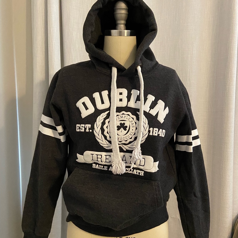 Dublin temple bar gray hoodie sweatshirt
